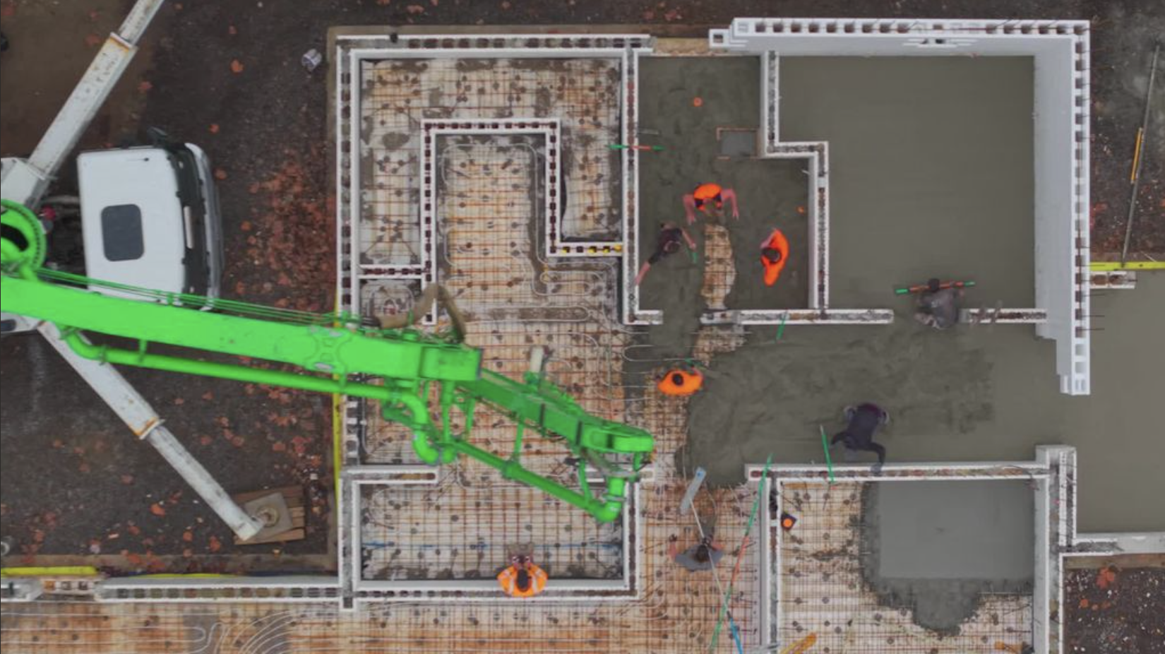 What are the benefits of outsourced construction estimating?